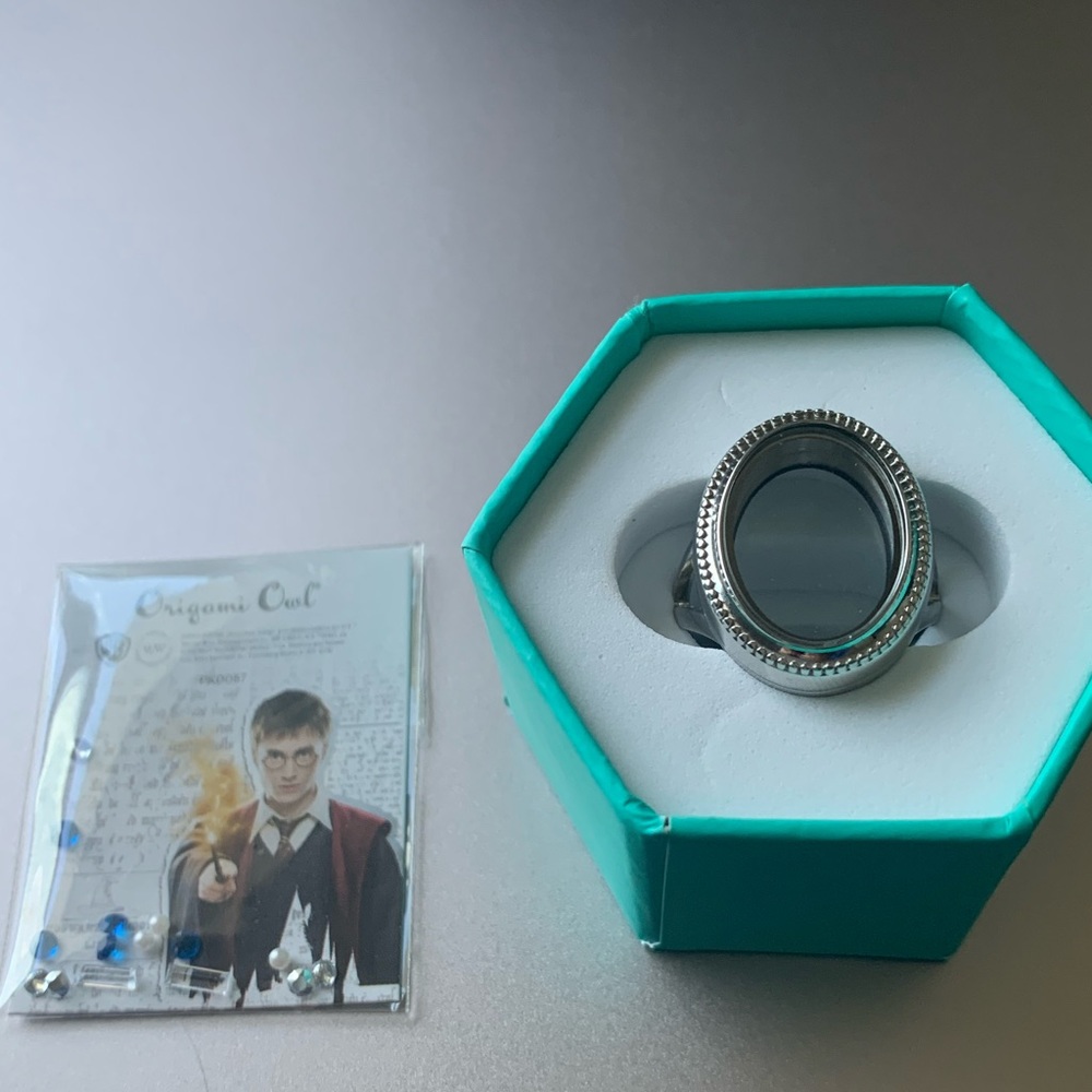 New size 9 Origami Owl locket ring